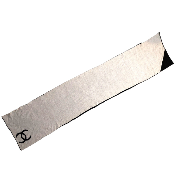 CHANEL Black & Gray 100% Wool Reversible Logo with Scarf Geometric Accent - Picture 6 of 10